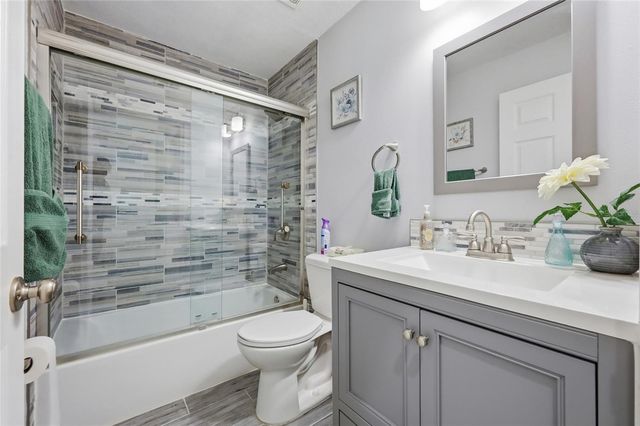 1008 CHATEAU CIR, Minneola, FL 34715