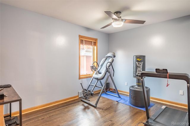 22501 Maple Street, St. Clair Shores, MI 48081