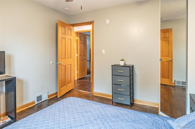 22501 Maple Street, St. Clair Shores, MI 48081