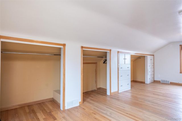 22501 Maple Street, St. Clair Shores, MI 48081