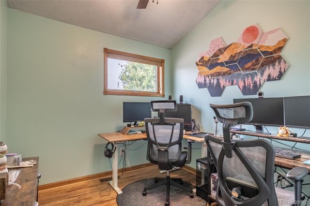 22501 Maple Street, St. Clair Shores, MI 48081