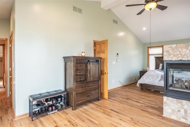 22501 Maple Street, St. Clair Shores, MI 48081