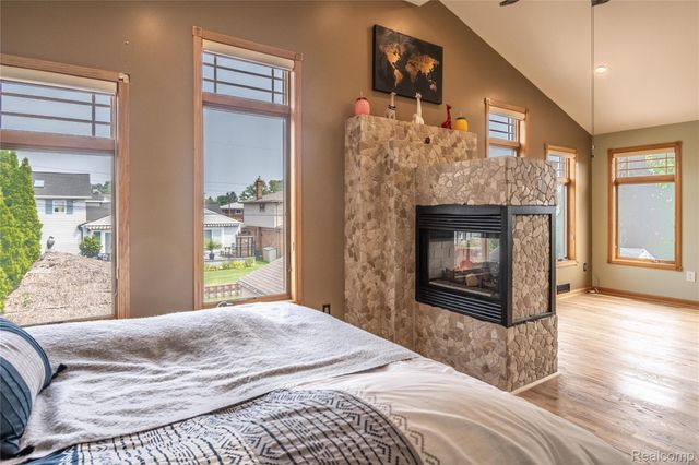 22501 Maple Street, St. Clair Shores, MI 48081