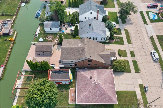 22501 Maple Street, St. Clair Shores, MI 48081
