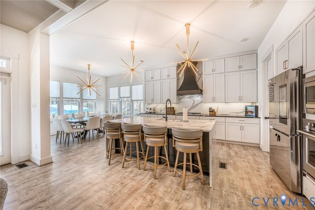 8149 Lyman Ct, Hanover, VA 23116