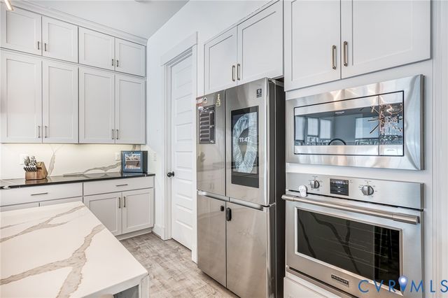 8149 Lyman Ct, Hanover, VA 23116