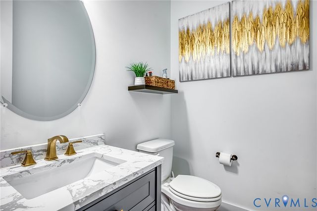 8149 Lyman Ct, Hanover, VA 23116