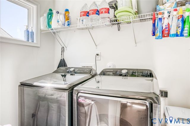 8149 Lyman Ct, Hanover, VA 23116