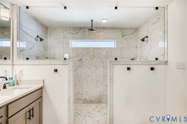 8149 Lyman Ct, Hanover, VA 23116