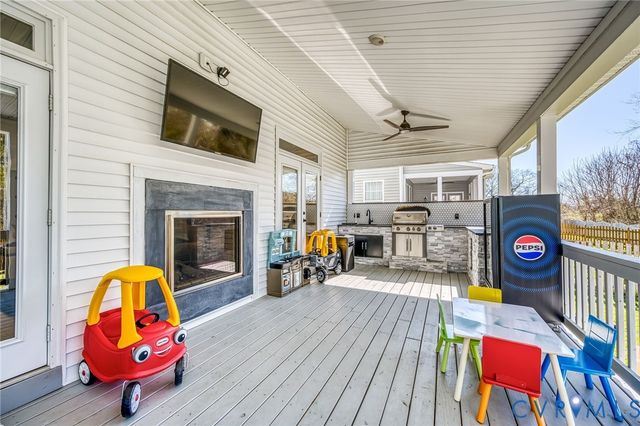 8149 Lyman Ct, Hanover, VA 23116