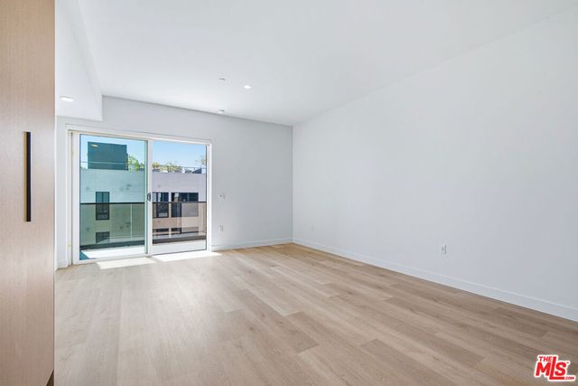 3555 Overland Avenue 504, Los Angeles, CA 90034