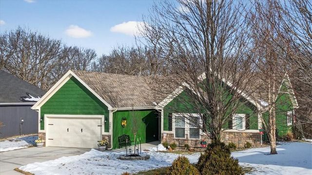 2080 Riverstone Drive, Excelsior Springs, MO 64024