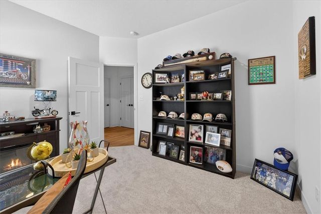 2080 Riverstone Drive, Excelsior Springs, MO 64024