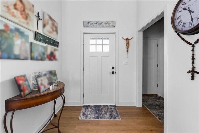 2080 Riverstone Drive, Excelsior Springs, MO 64024