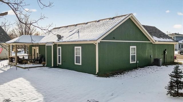 2080 Riverstone Drive, Excelsior Springs, MO 64024