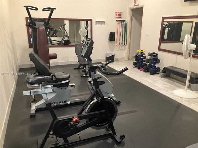 2801 NW 47th Terrace 403B, Lauderdale Lakes, FL 33313