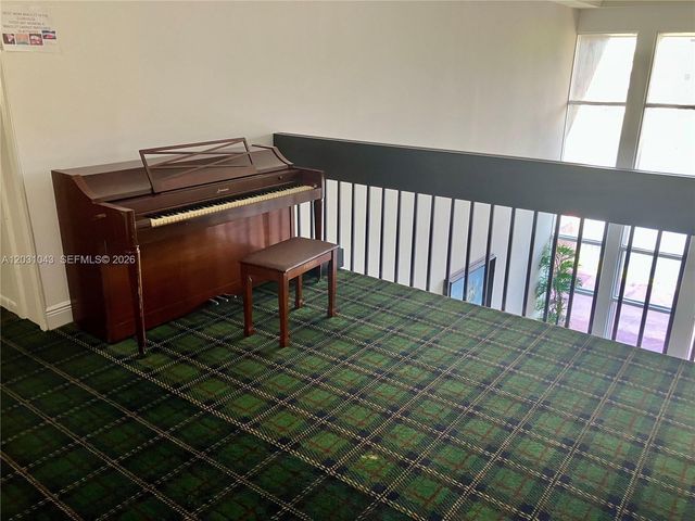 2801 NW 47th Terrace 403B, Lauderdale Lakes, FL 33313