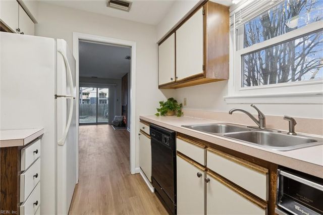 900 Rudee CT, Virginia Beach, VA 23451