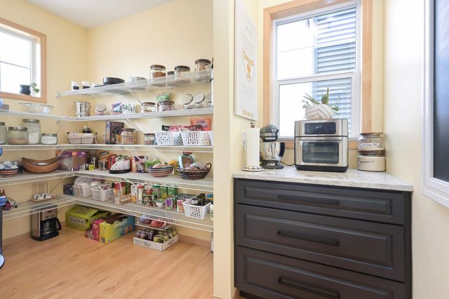 11254 Dogwood Road, Woodbury, MN 55129