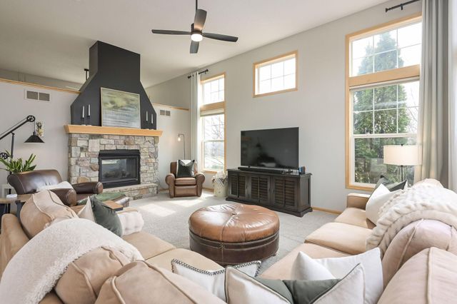 11254 Dogwood Road, Woodbury, MN 55129