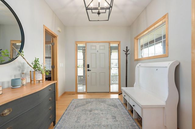 11254 Dogwood Road, Woodbury, MN 55129