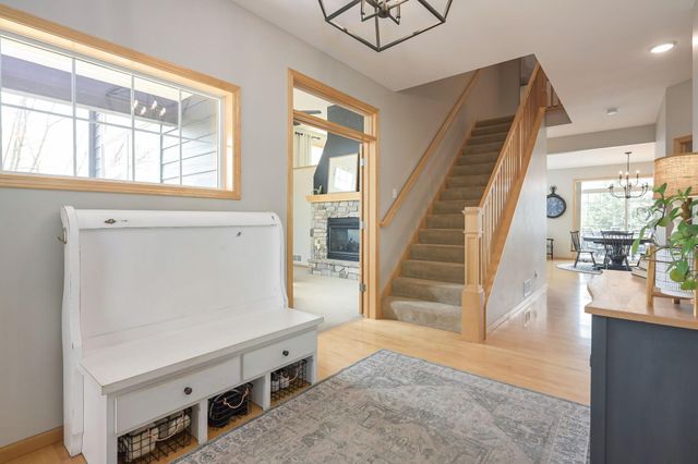 11254 Dogwood Road, Woodbury, MN 55129