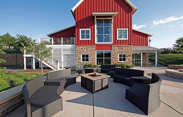 11254 Dogwood Road, Woodbury, MN 55129