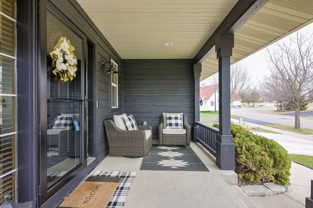 11254 Dogwood Road, Woodbury, MN 55129