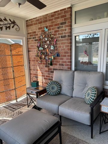 408 Stearn Drive 408, Genoa, IL 60135