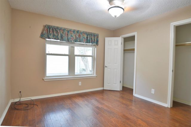 3009 Rose Lane, La Marque, TX 77568