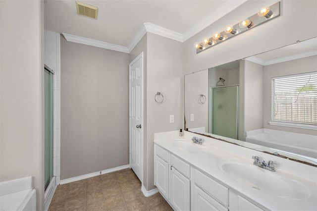 8014 Blackcherry Lane, Baytown, TX 77523