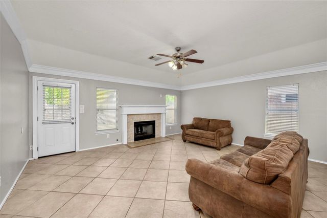 8014 Blackcherry Lane, Baytown, TX 77523