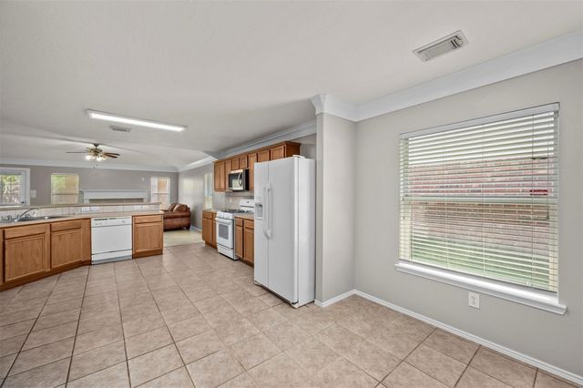 8014 Blackcherry Lane, Baytown, TX 77523