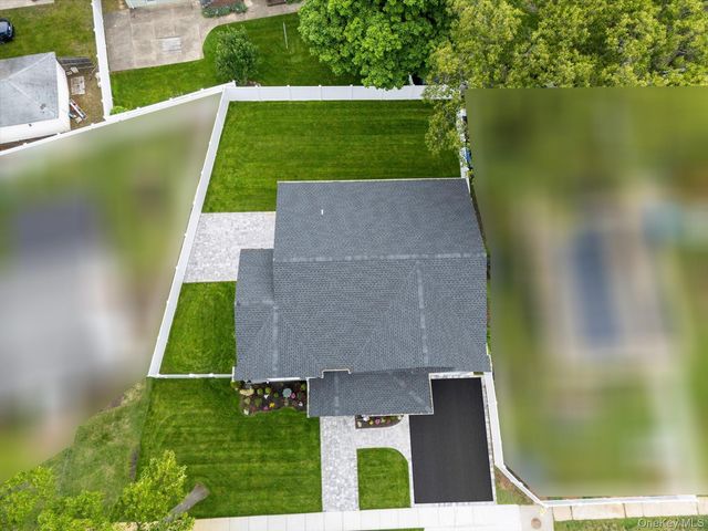 345 Christopher Street, Oceanside, NY 11572