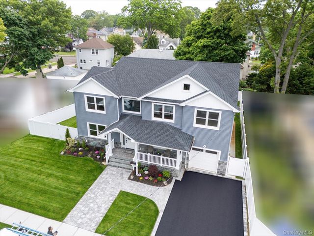 345 Christopher Street, Oceanside, NY 11572