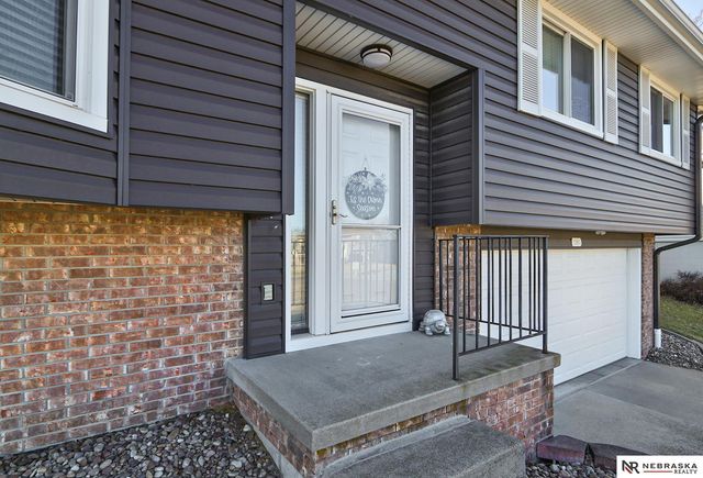 13581 W Circle, Omaha, NE 68137