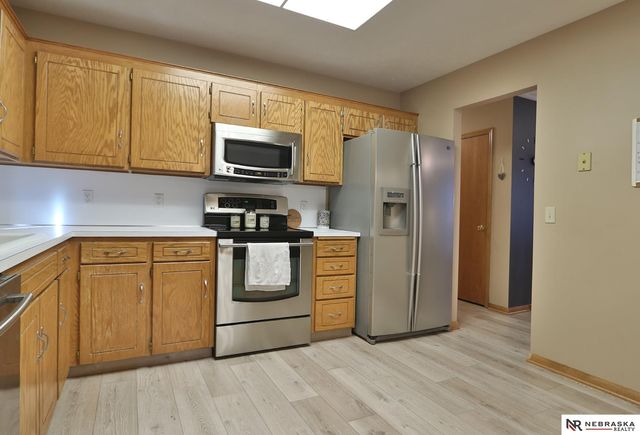 13581 W Circle, Omaha, NE 68137