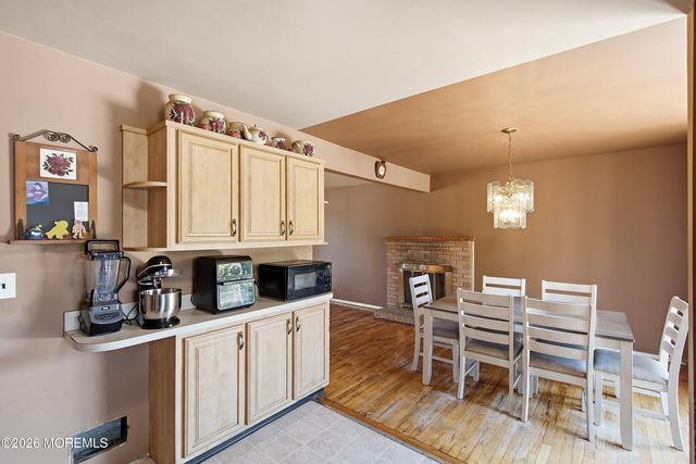 81 Elm Street, Beachwood, NJ 08722
