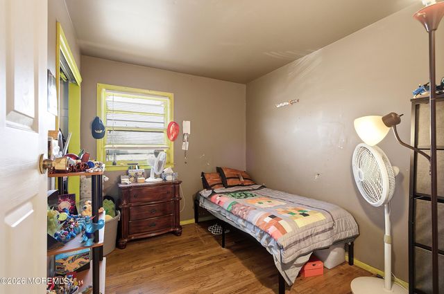 81 Elm Street, Beachwood, NJ 08722
