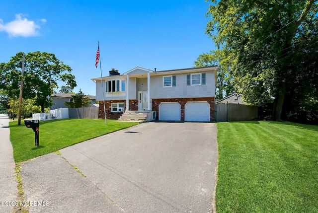 81 Elm Street, Beachwood, NJ 08722