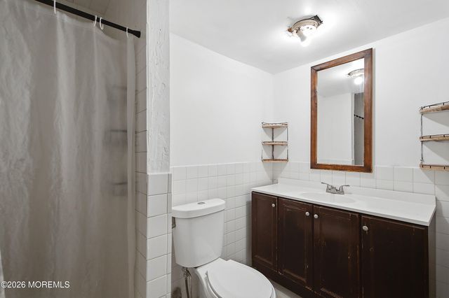 81 Elm Street, Beachwood, NJ 08722