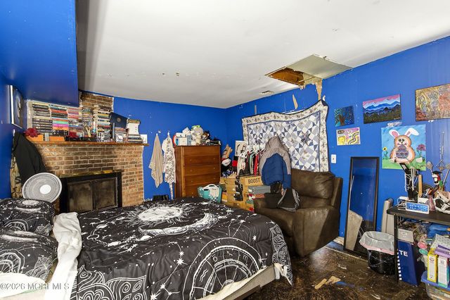 81 Elm Street, Beachwood, NJ 08722