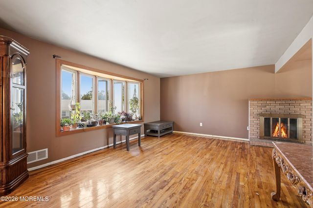 81 Elm Street, Beachwood, NJ 08722