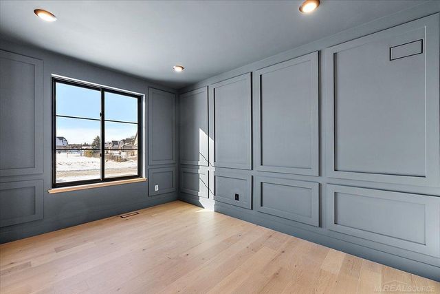 42528 Saddle Lane, Sterling Heights, MI 48314