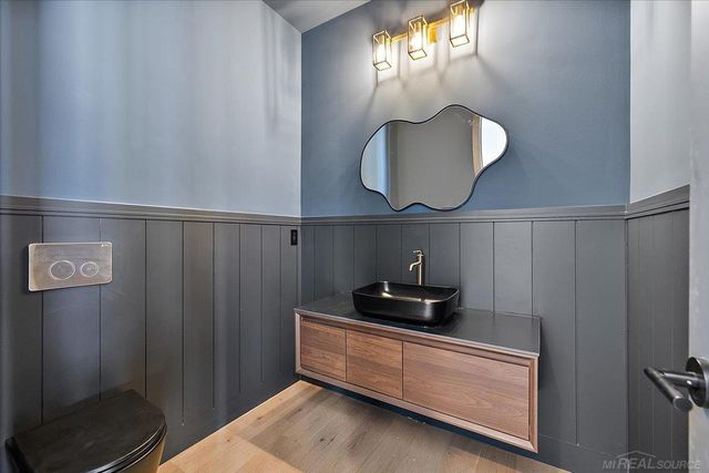 42528 Saddle Lane, Sterling Heights, MI 48314