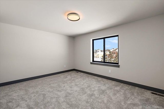 42528 Saddle Lane, Sterling Heights, MI 48314