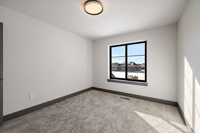 42528 Saddle Lane, Sterling Heights, MI 48314