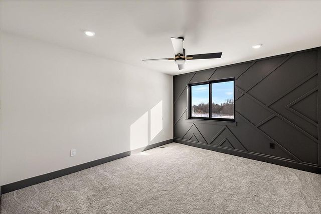 42528 Saddle Lane, Sterling Heights, MI 48314