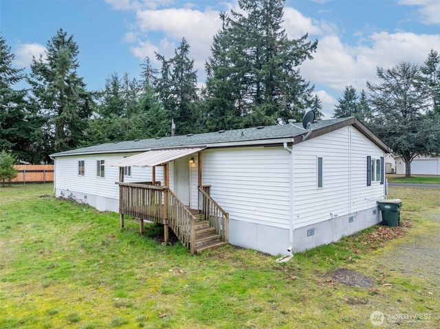 19112 Loganberry Street SW, Rochester, WA 98579