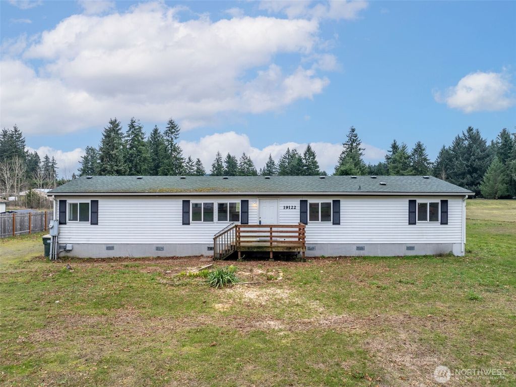 19112 Loganberry Street SW, Rochester, WA 98579